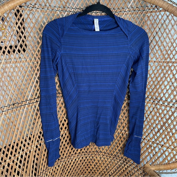 Lululemon Blue Striped Women's Top - Picture 1 of 4